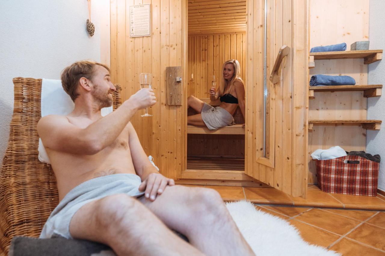 Tom's Jägerlodge Jenig Eksteriør billede